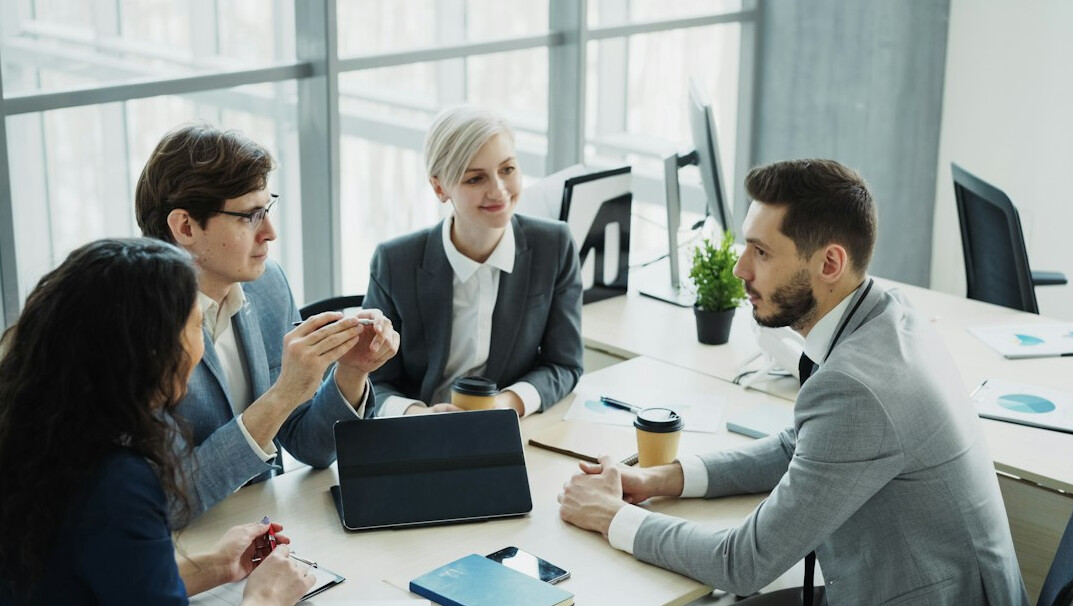 expert advice meeting